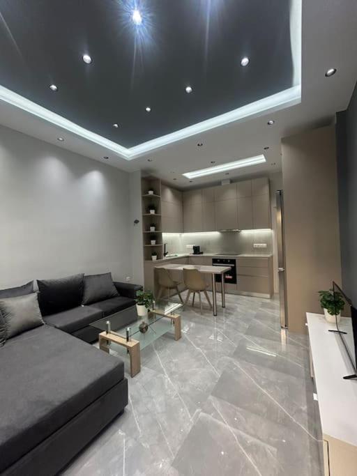 Luxury Apt 5Min To Metro Nikaia Pireu Exterior foto