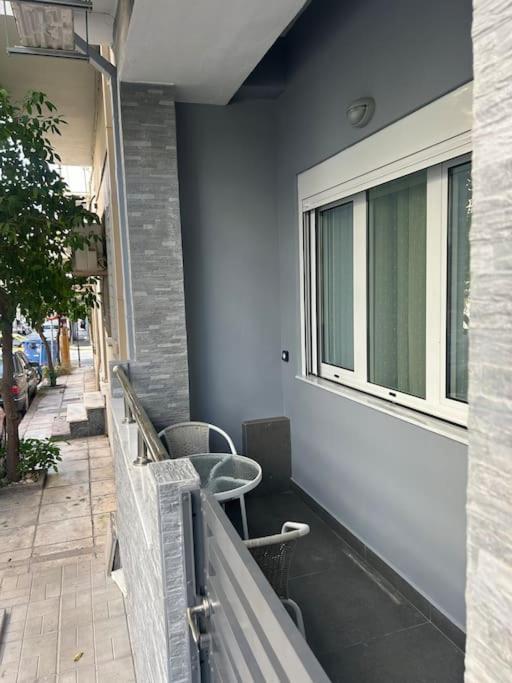 Luxury Apt 5Min To Metro Nikaia Pireu Exterior foto